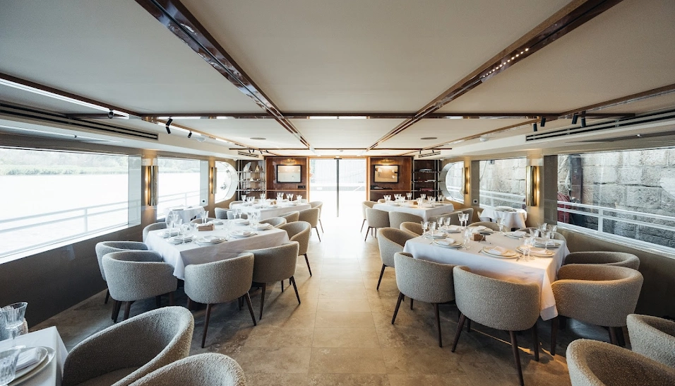 Фото №1 зала Яхта "Калипсо"