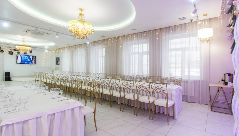 Фото №19 зала Средний зал