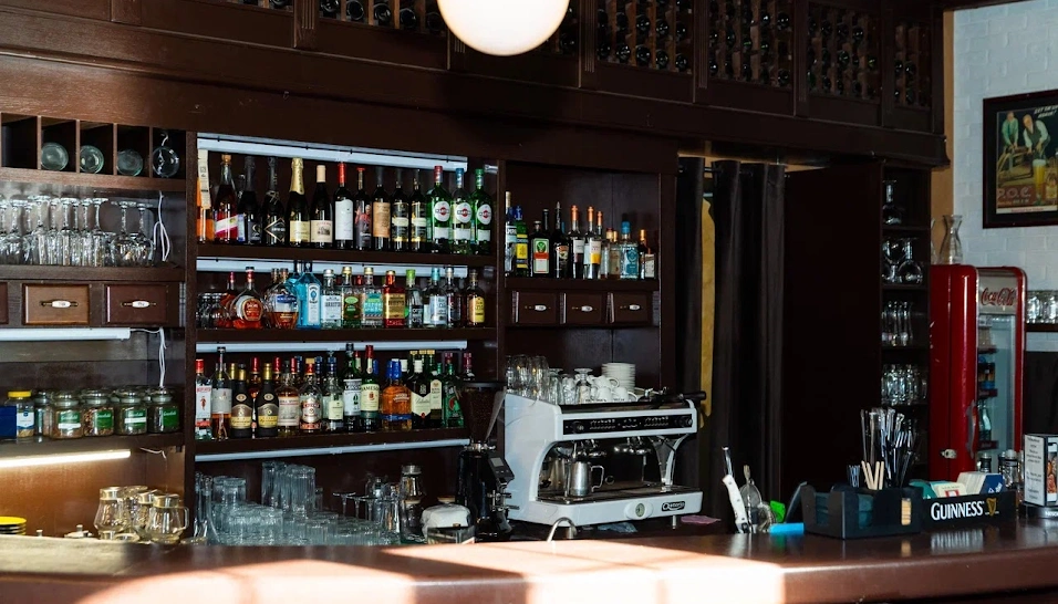 Фото №6 зала Основной зал «Reader's Pub»