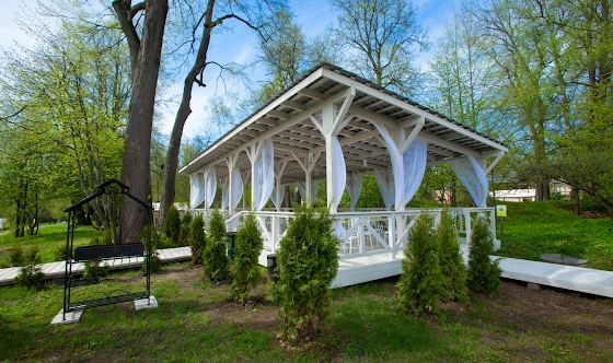 Фото №3 зала Открытая веранда «Царская Трапеза»