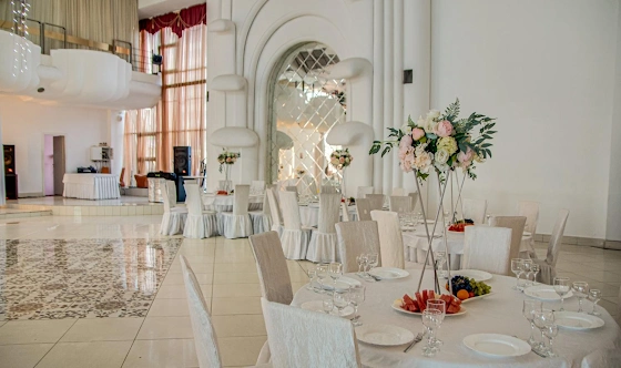 Фото №9 зала Центральный зал