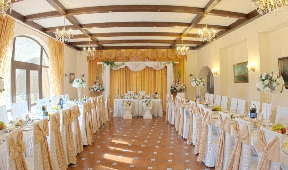 Фото №8 зала Банкетный зал «Санторини»