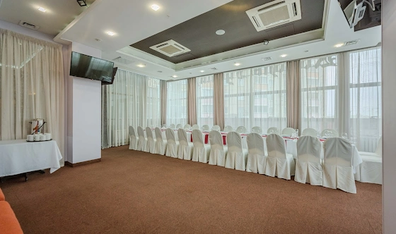 Фото №12 зала Одри