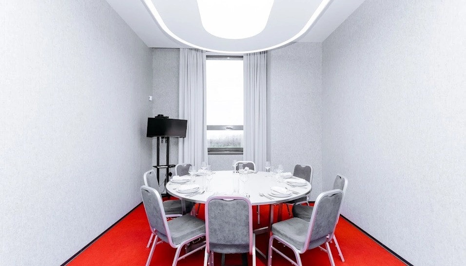 Фото №1 зала Переговорная комната 1