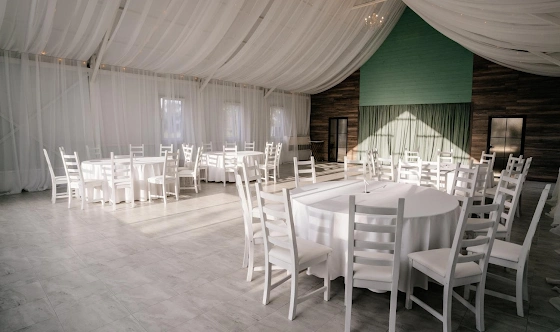 Фото №12 зала Барнхаус