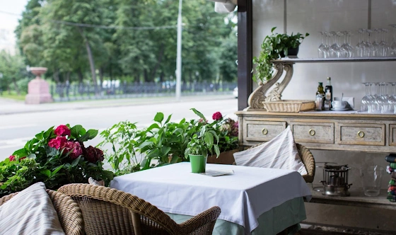 Фото №2 зала Летняя веранда