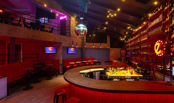 Фото №2 зала Основной зал с танцполом