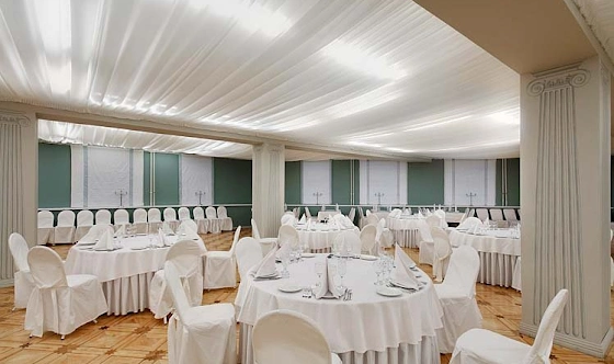 Фото №2 зала Ресторан «Крестовский»