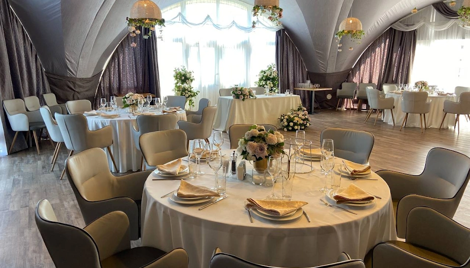 Фото №6 зала Банкетный зал «На озере»