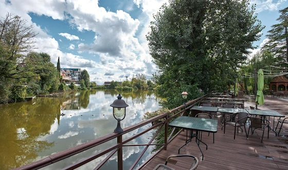 Фото №15 зала Палуба