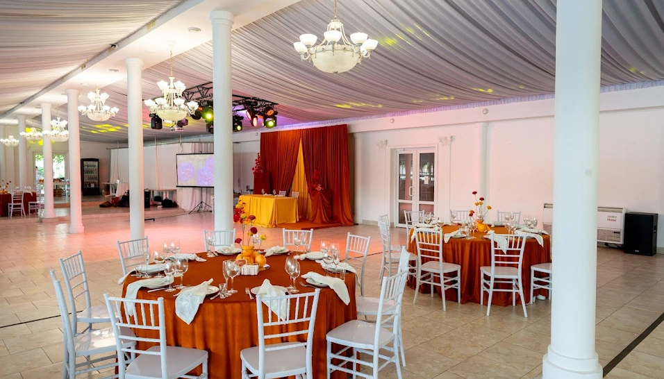 Фото №15 зала Зал "Екатерининский"