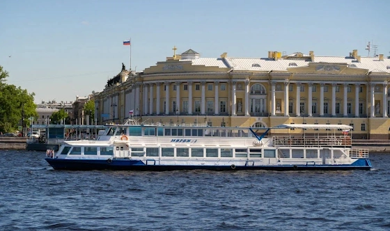 Фото №9 зала Палуба