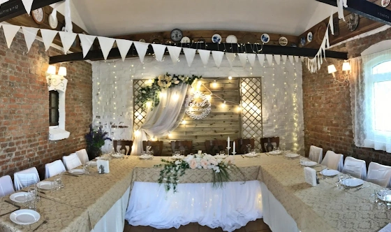 Фото №2 зала Коттедж «Швейцарские  апартаменты»