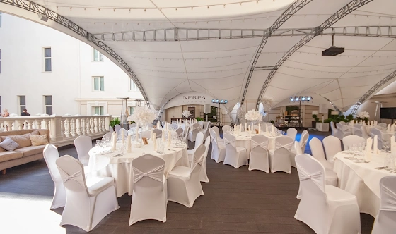 Фото №18 зала Летняя  терраса ресторана Галерея