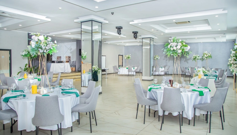 Фото №13 зала Ресторан «Амакс»