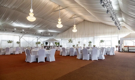 Фото №15 зала Банкетный шатер "Кристалл"