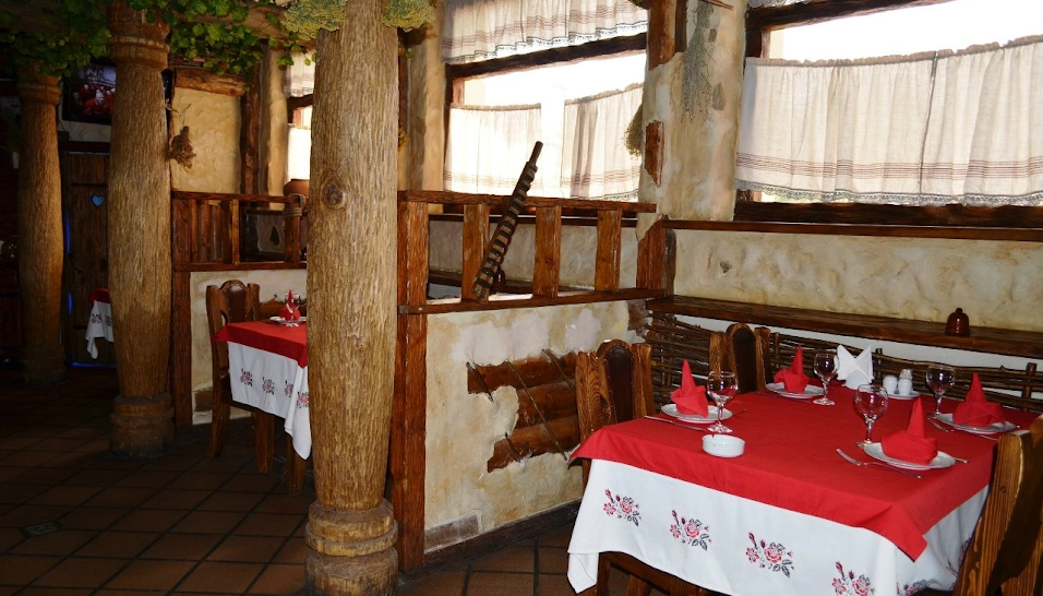 Фото №9 зала Зал «Дворик»