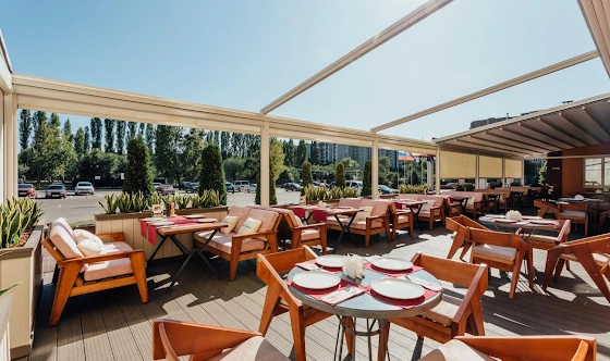 Фото №1 зала Летняя веранда