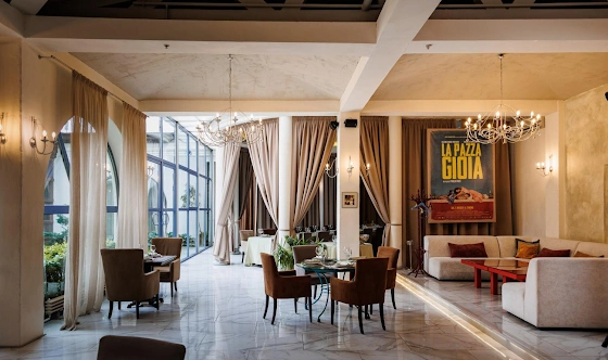 Фото №4 зала Ресторан