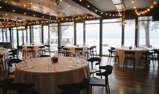 Фото №16 зала Ресторан