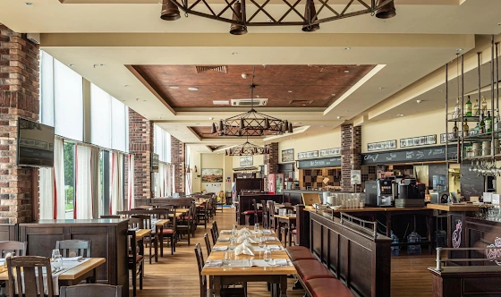 Фото №1 зала Зал ресторана BRAUPLATZ