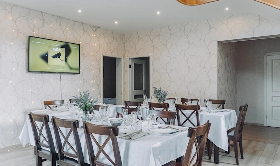 Фото №2 зала коттедж в Юкках