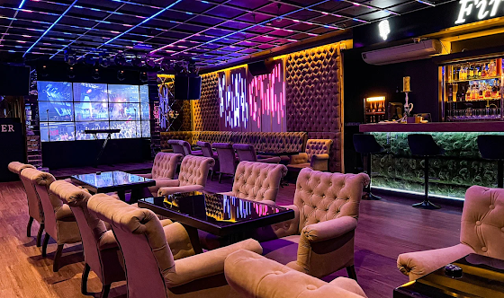 Фото №12 зала Караоке- клуб