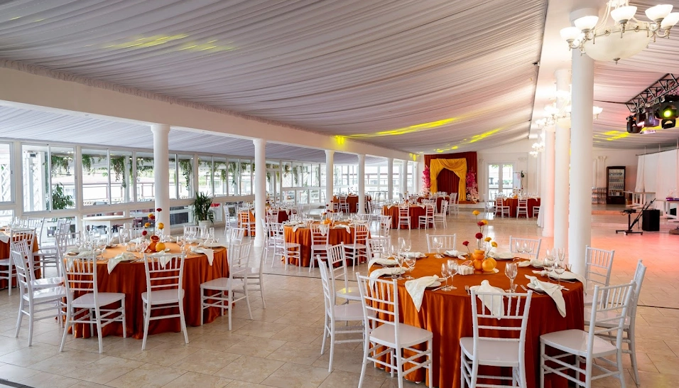 Фото №16 зала Зал "Екатерининский"