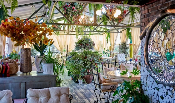 Фото №2 зала Летняя веранда