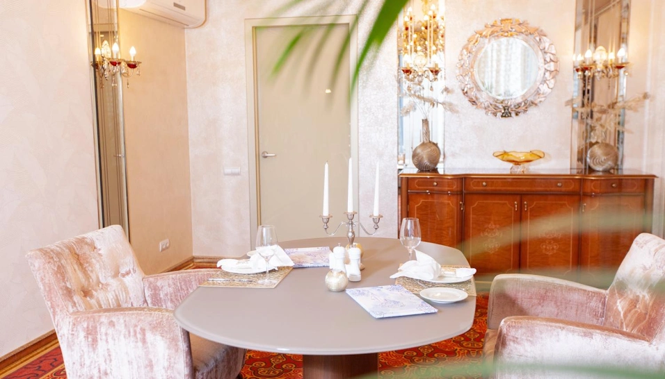 Фото №3 зала Банкетный зал «Бизнес»