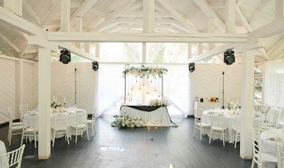 Фото №1 зала Веранда и Старинный особняк