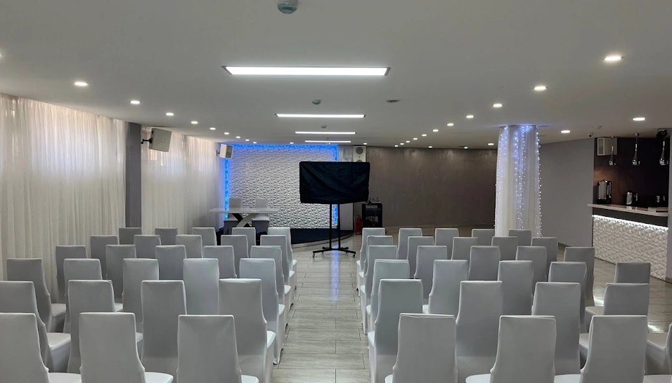 Фото №19 зала Основной зал