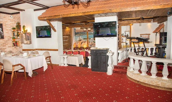 Фото №3 зала Красный зал