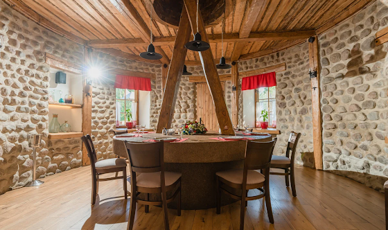 Фото №1 зала Зал ресторана "Корчма - Жернова