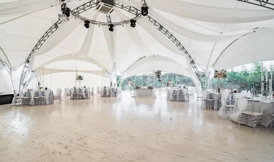 Фото №8 зала Шатер на озере