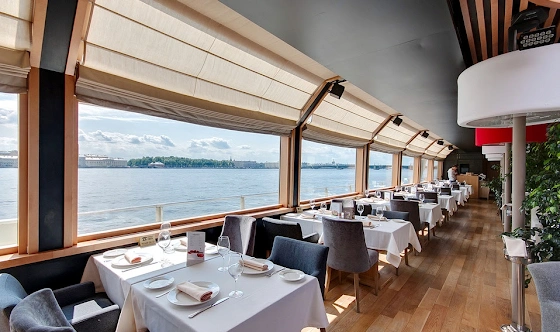 Фото №15 зала Застекленная палуба 