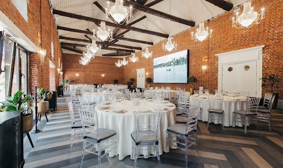 Фото №14 зала Зал «Каретный двор»