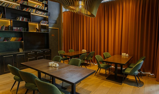 Фото №16 зала Библиотека 