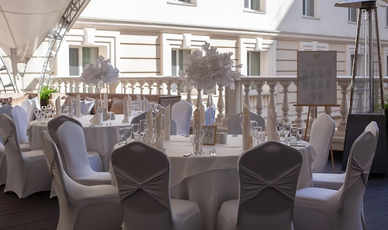 Фото №11 зала Летняя  терраса ресторана Галерея