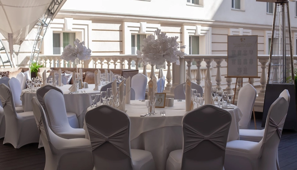 Фото №12 зала Летняя  терраса ресторана Галерея