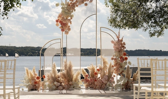 Фото №10 зала Стеклянная веранда