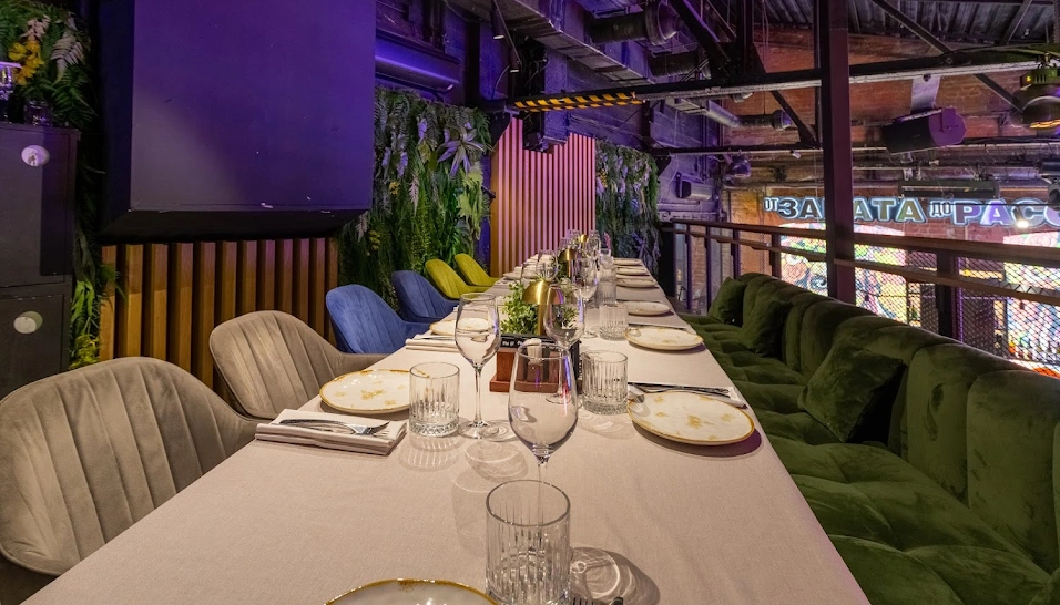 Фото №4 зала 2 этаж, вип зона №2 