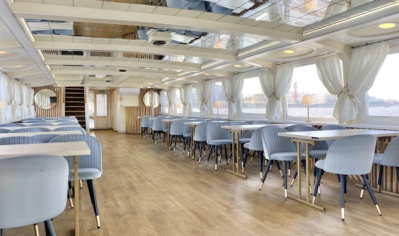 Фото №8 зала Палуба