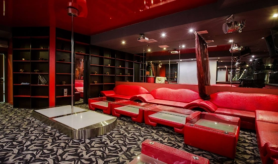 Фото №2 зала Караоке-зал