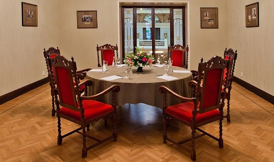 Фото №2 зала Зал «Гоголь»