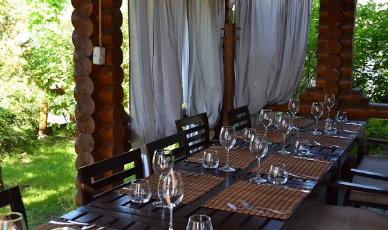 Фото №1 зала Бревенчатая беседка