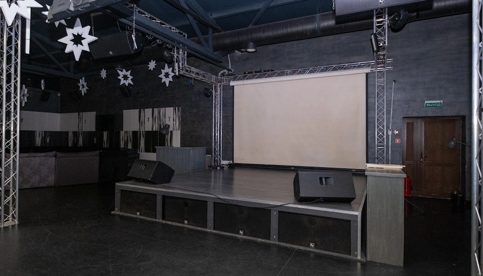 Фото №3 зала Караоке-зал