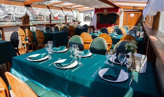 Фото №7 зала Палуба