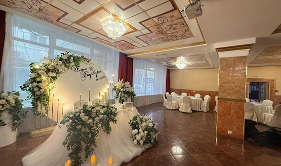 Фото №2 зала Зал «Голден холл»