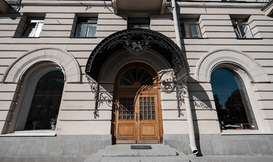 Фото №6 зала Зал «Гостиная с Березами»